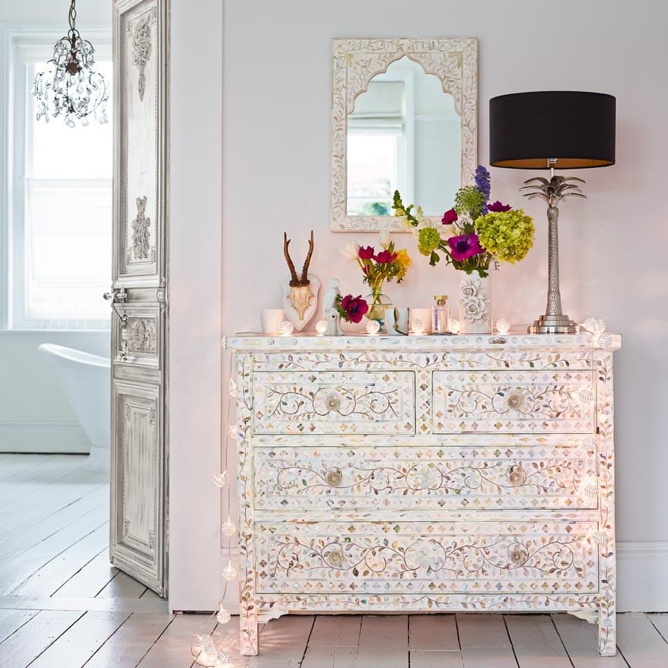 Mother Of Peral Inlay Chest Drawer